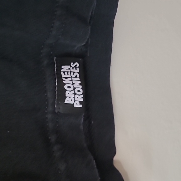 Broken promises Large HEAVYWEIGHT FEELED GUIDE TEE BLACK roses - Picture 9 of 9